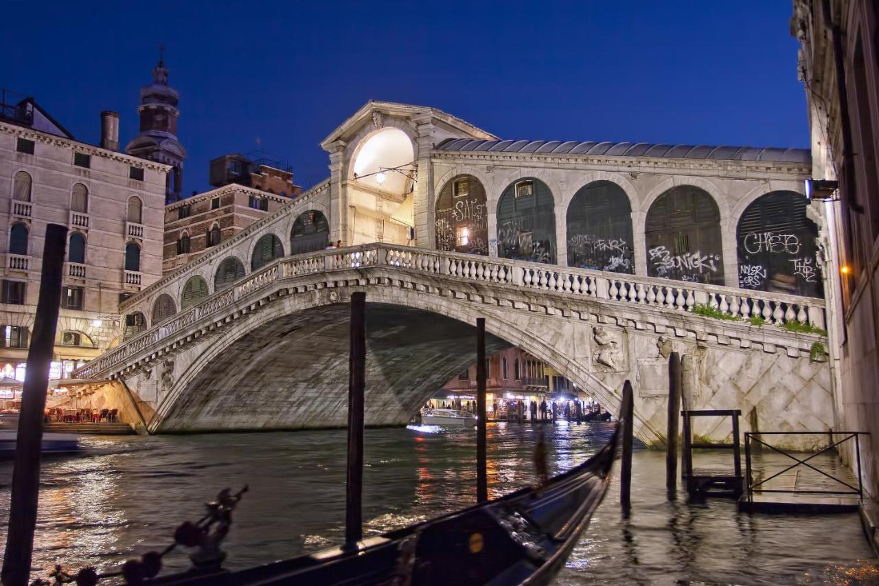 Italiahaus - Ca' Olivo Loft With Canal View In Rialto Venecia